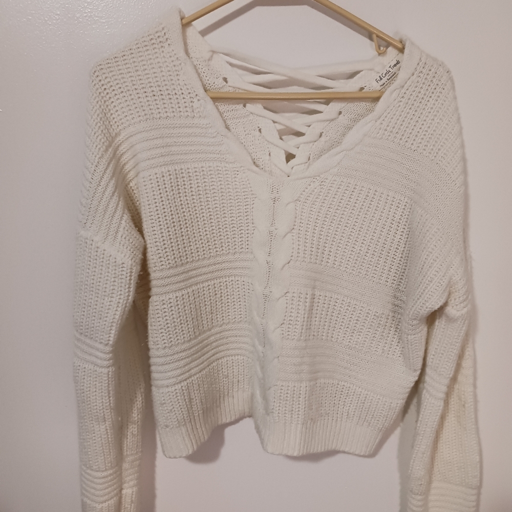 Women's full circle Trends long sleeve cropped lace-up back pullover sweater